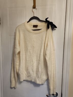 Kerisma Ivory Fuzzy Crewneck Sweater with Black Bow